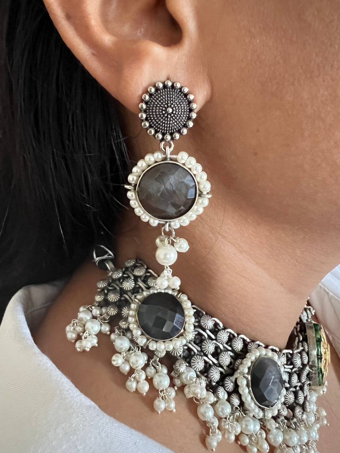 Vintage Artistic Necklace with Earrings