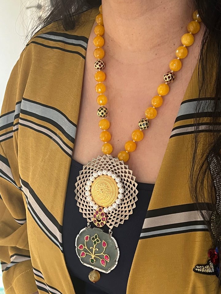 Exquisite Silver Handcrafted Fusion Pendant Necklace - Elevate Your Elegance