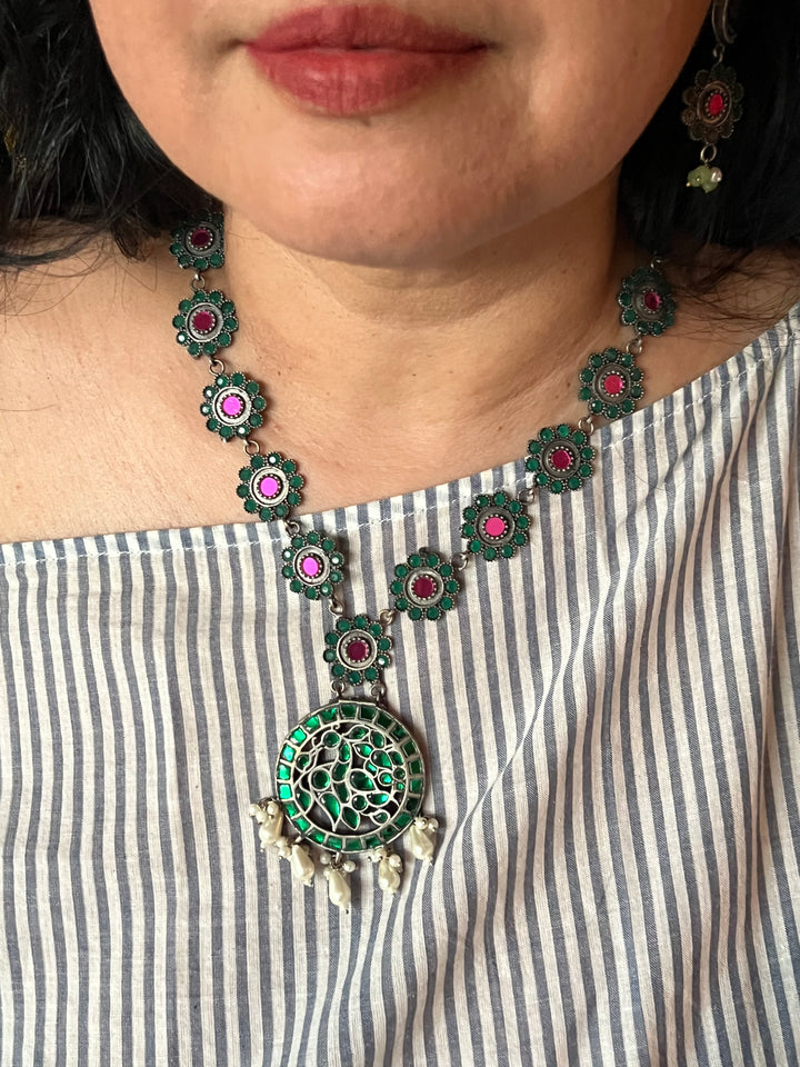 Elegant Necklace Set - Unmatched Quality and Style