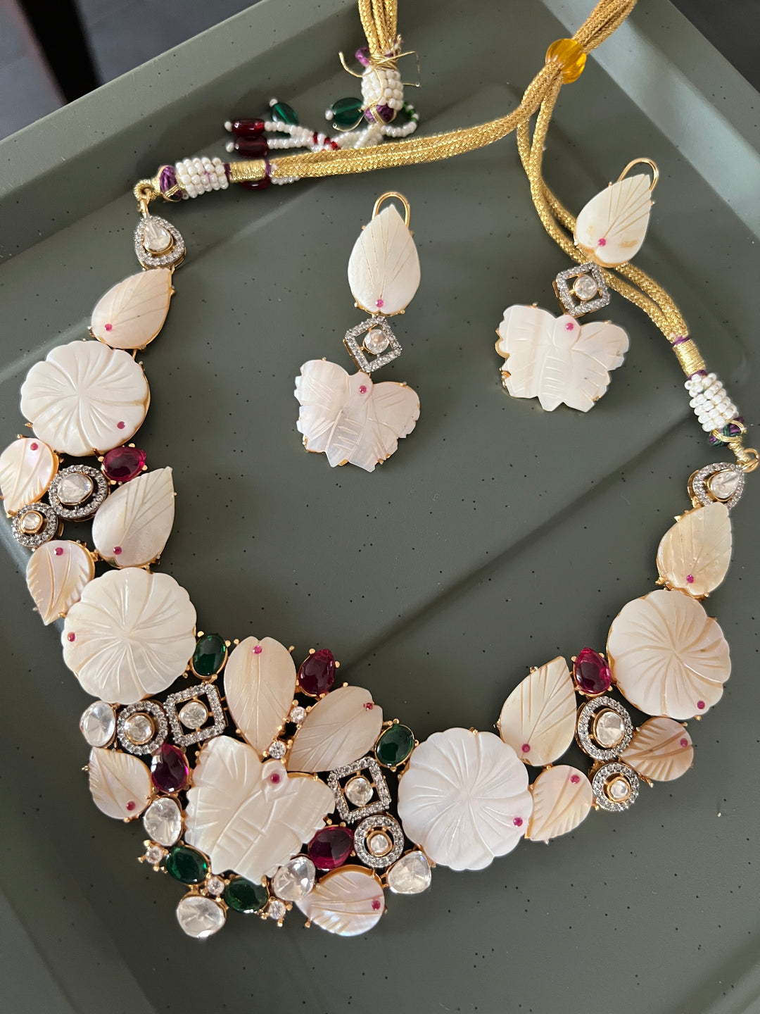 Statement Mother of Pearl Necklace Set - Premium Quality, Handcrafted Elegance