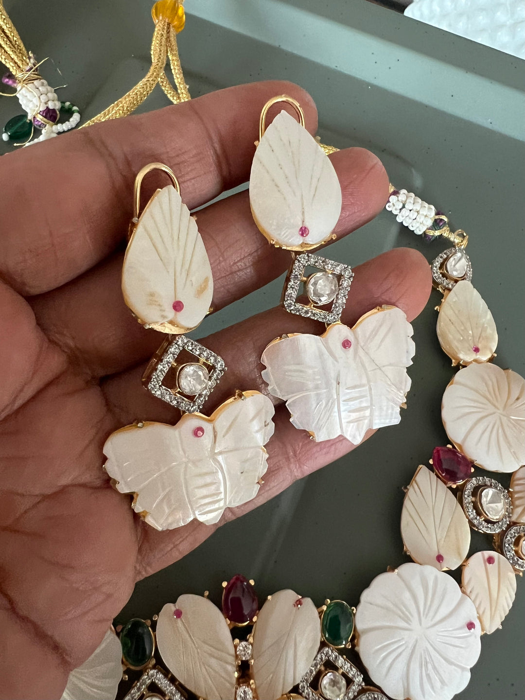 Statement Mother of Pearl Necklace Set - Premium Quality, Handcrafted Elegance