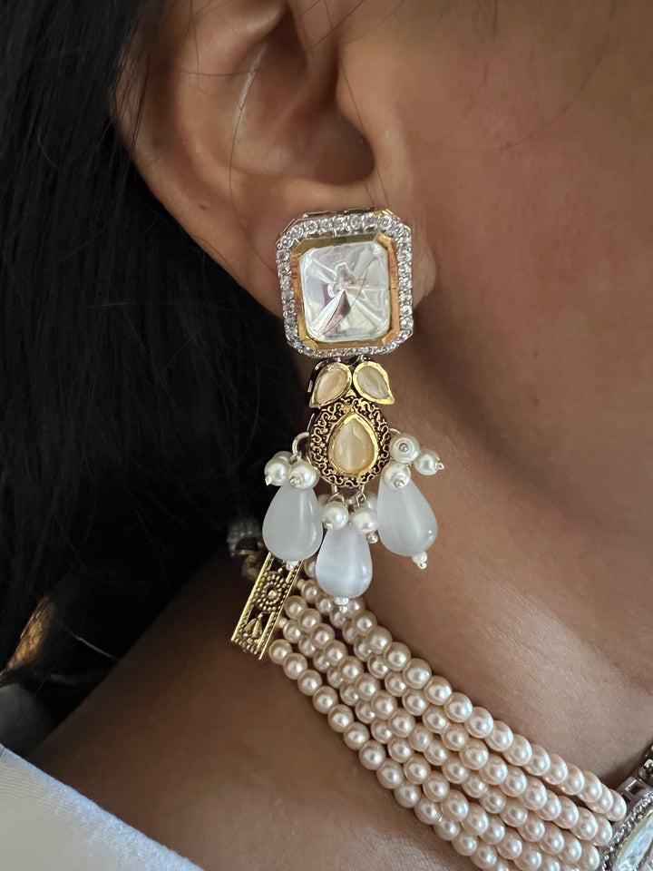 Exquisite Victorian Kundan Choker Necklace with Earrings - Timeless Elegance and Royal Charm