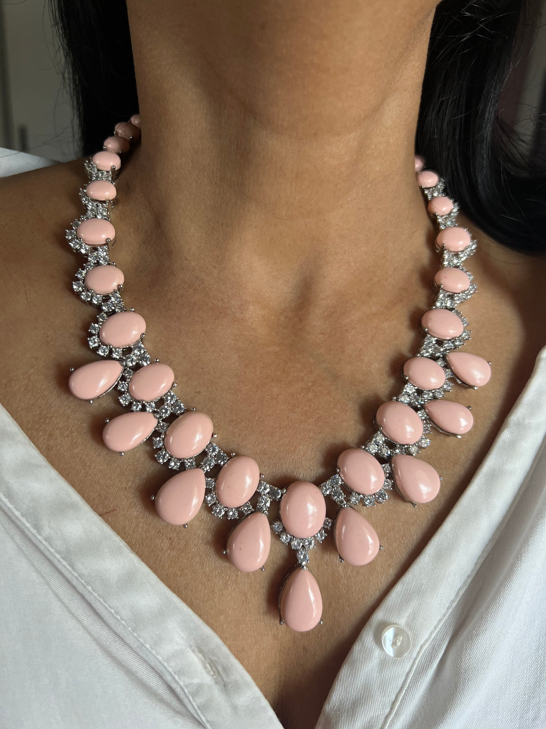 Elegant Statement Peach Coral Necklace Set – Premium Quality for Cocktail Evenings