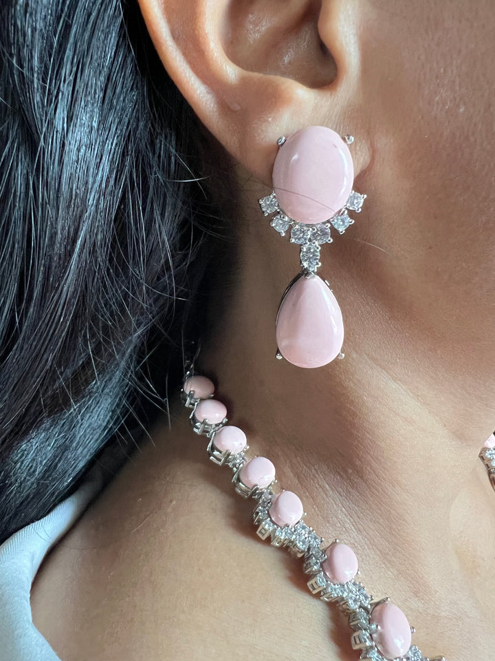 Elegant Statement Peach Coral Necklace Set – Premium Quality for Cocktail Evenings