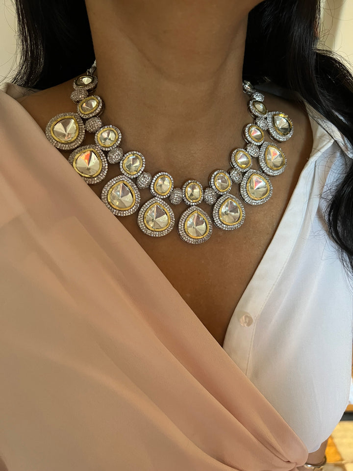 Exquisite Victorian Kundan Choker Necklace with Earrings - Timeless Elegance and Royal Charm