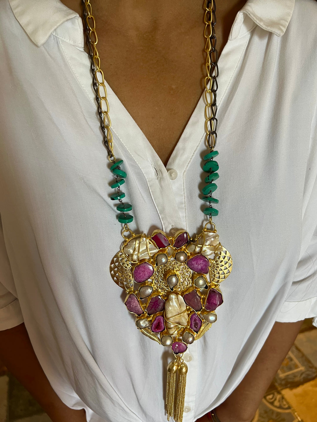 Elegant Pink Agate Baroque Pearls Statement Necklace - Turquoise & Gold Accents