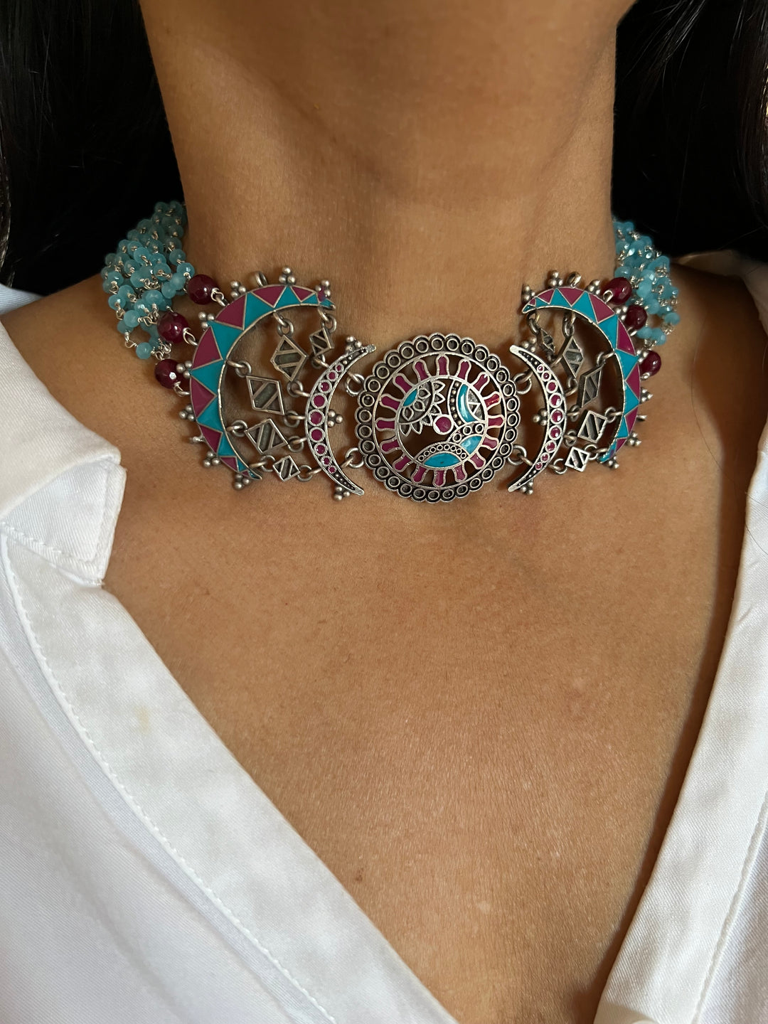 Enamelled Choker Necklace with Studs - Vintage Beauty!
