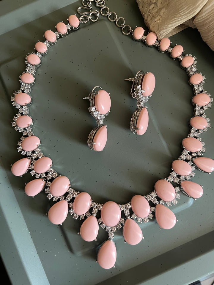 Elegant Statement Peach Coral Necklace Set – Premium Quality for Cocktail Evenings