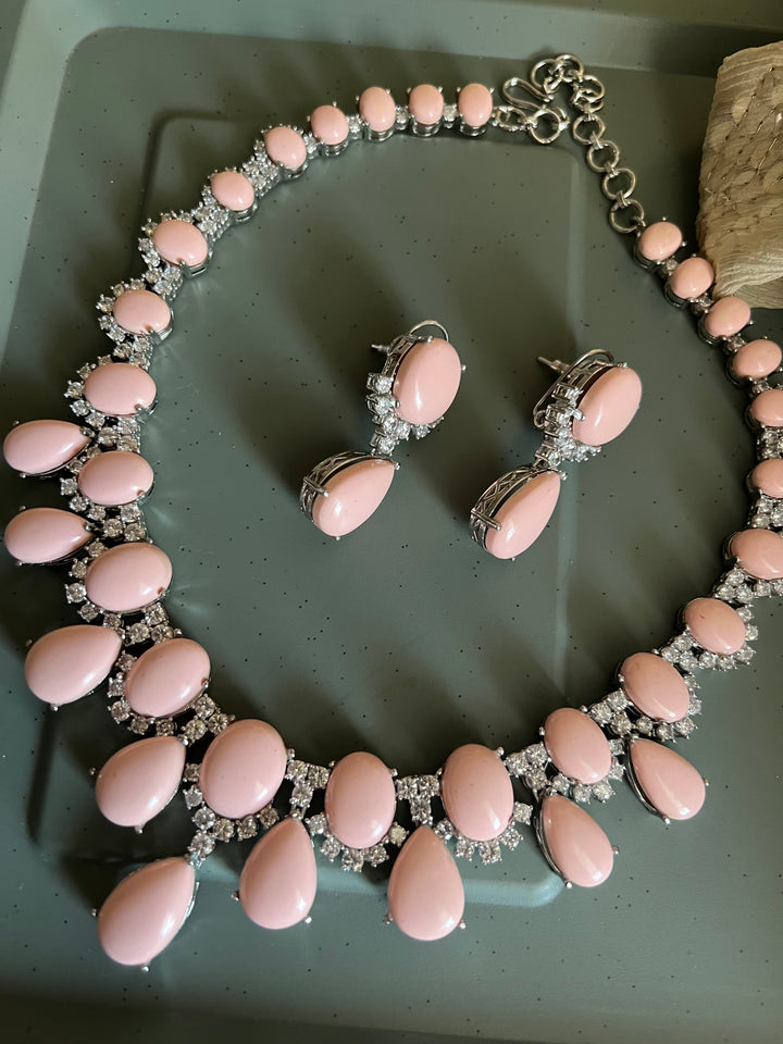Elegant Statement Peach Coral Necklace Set – Premium Quality for Cocktail Evenings