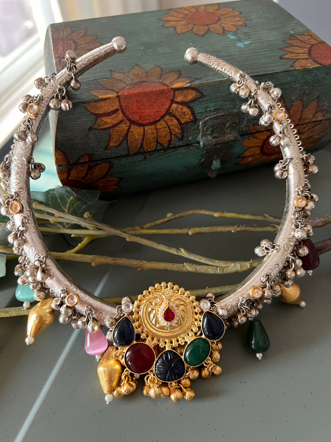 The "Old Soul, New Sparkle" Hasli