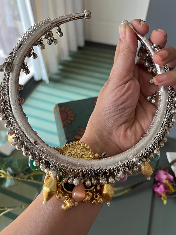 The "Old Soul, New Sparkle" Hasli