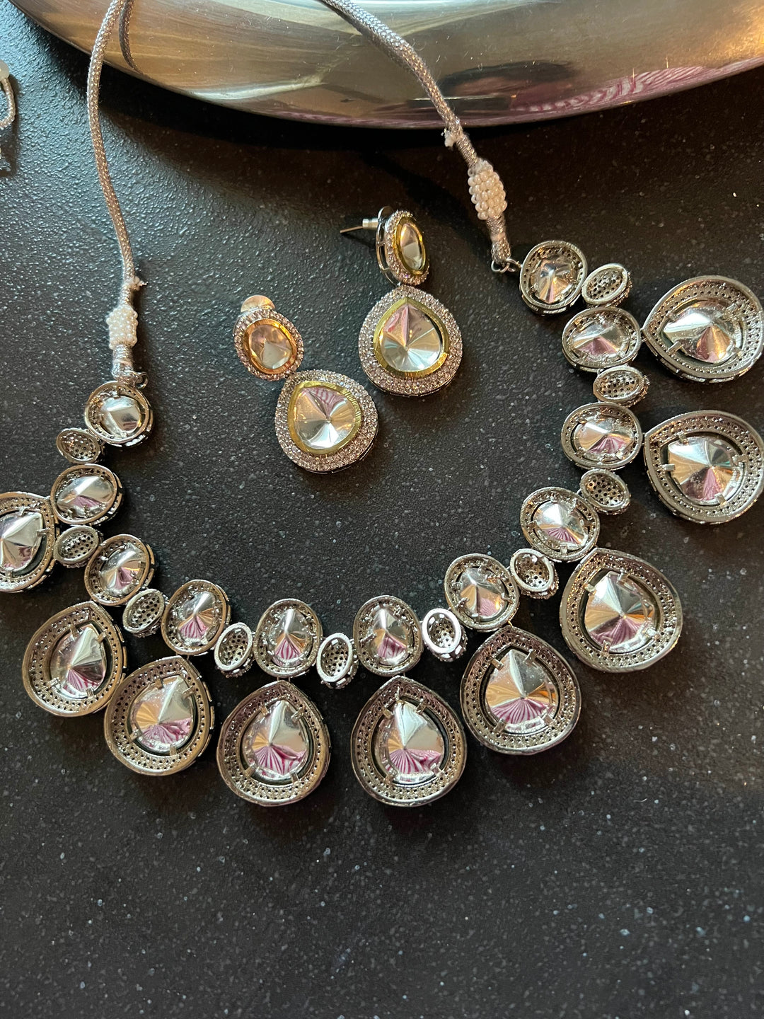 Exquisite Victorian Kundan Choker Necklace with Earrings - Timeless Elegance and Royal Charm