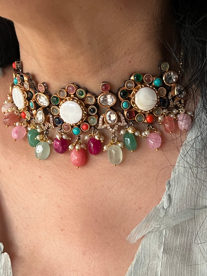 Elegant Choker Necklace Set - Unmatched Quality and Style