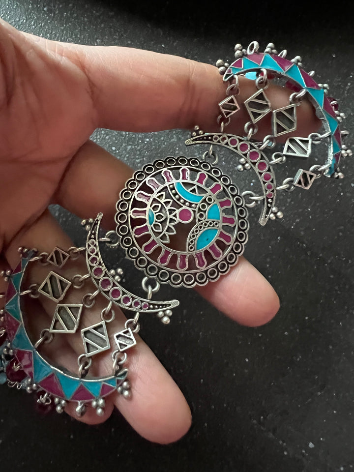 Enamelled Choker Necklace with Studs - Vintage Beauty!