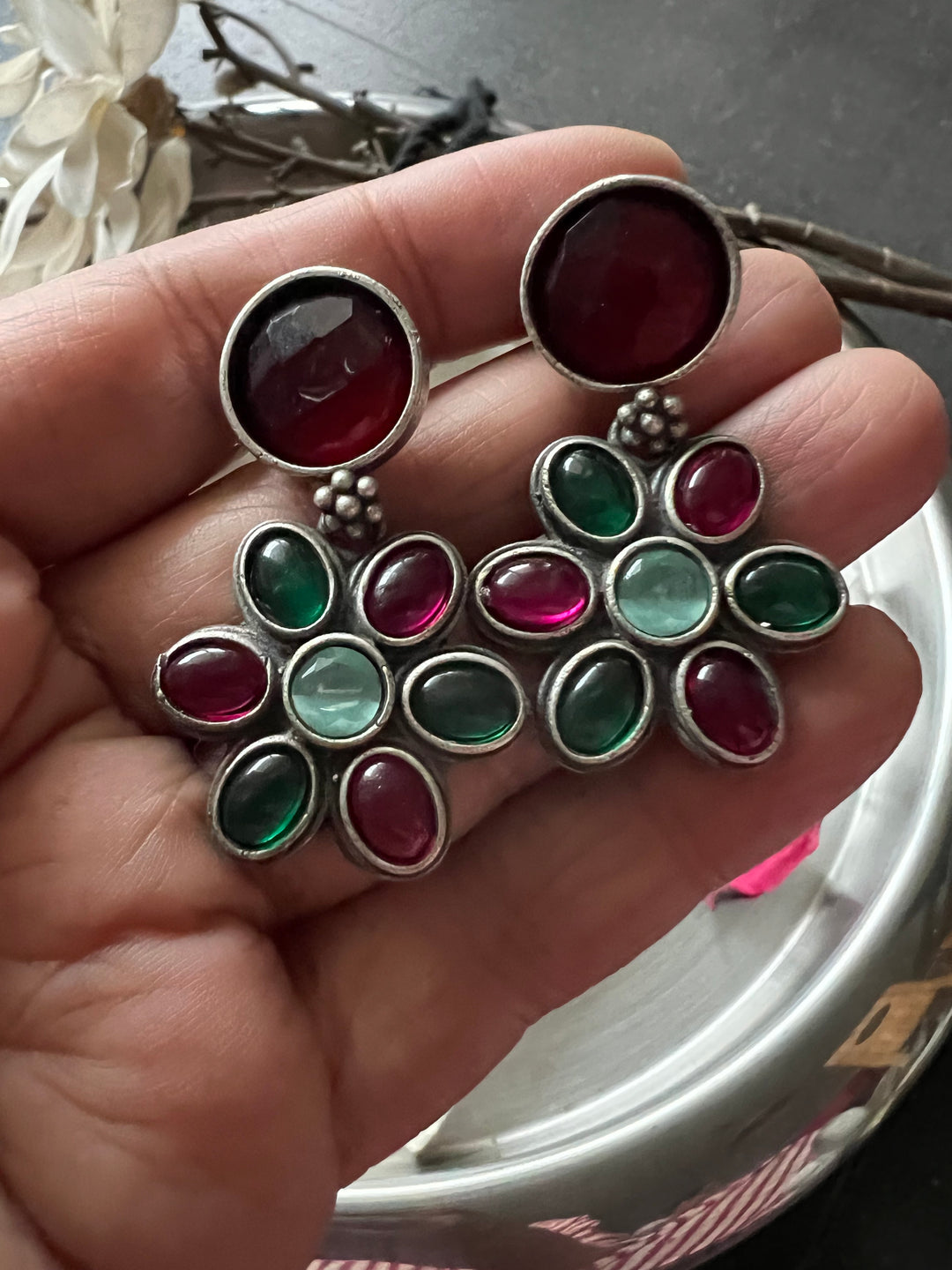 Vintage Multi-Coloured Choker with Earrings - Timeless Elegance!