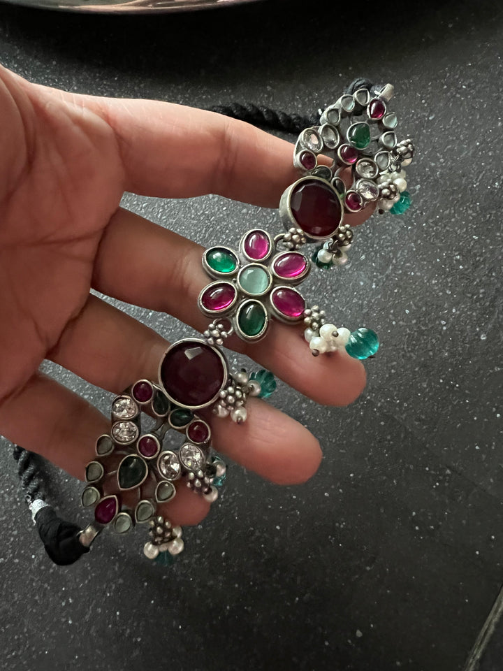 Vintage Multi-Coloured Choker with Earrings - Timeless Elegance!