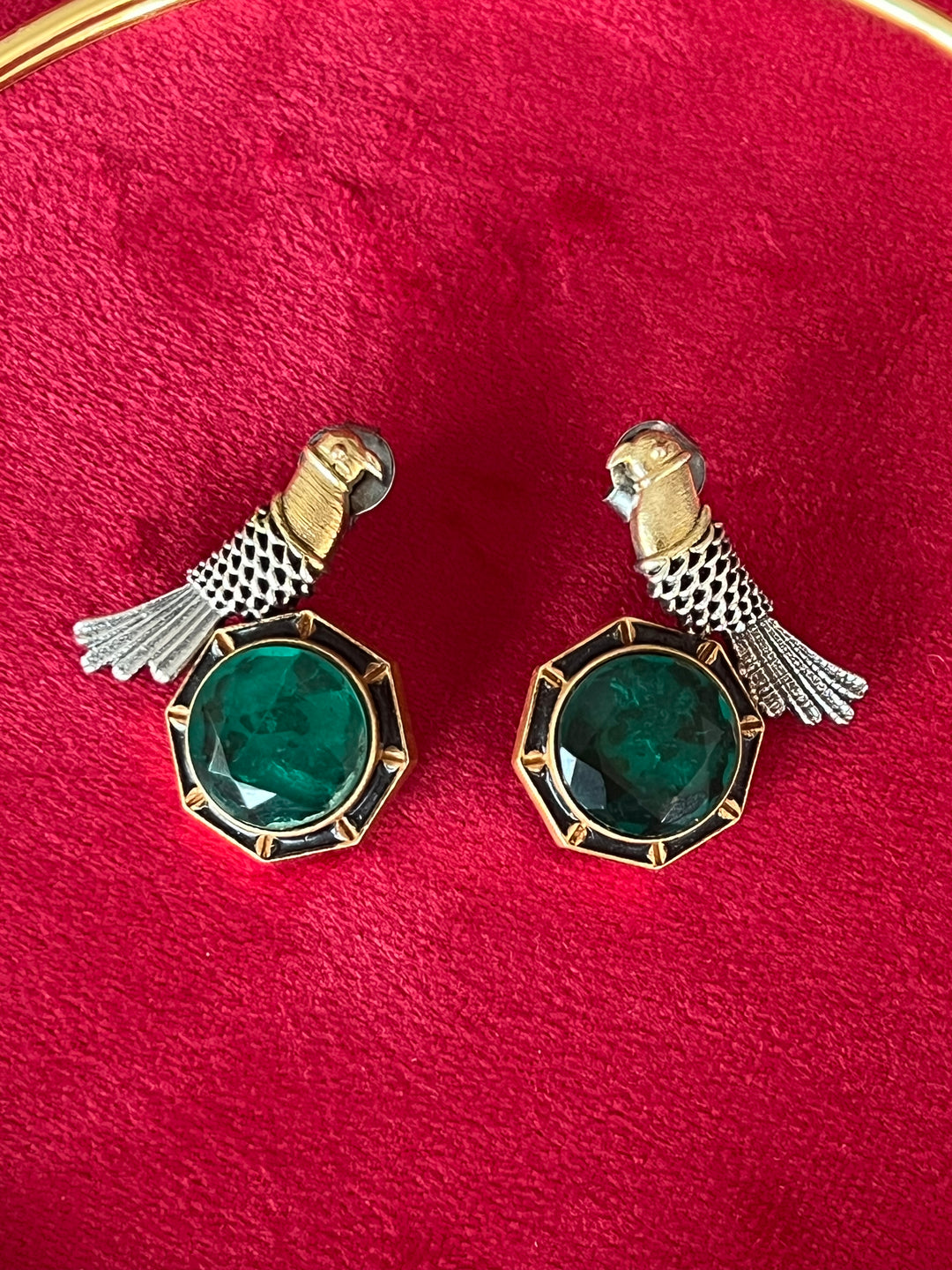 Silver Statement Hasli Necklace Set: Shine at Every Event