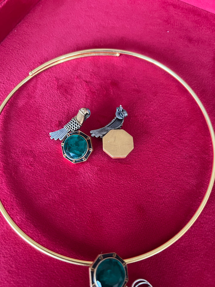 Silver Statement Hasli Necklace Set: Shine at Every Event