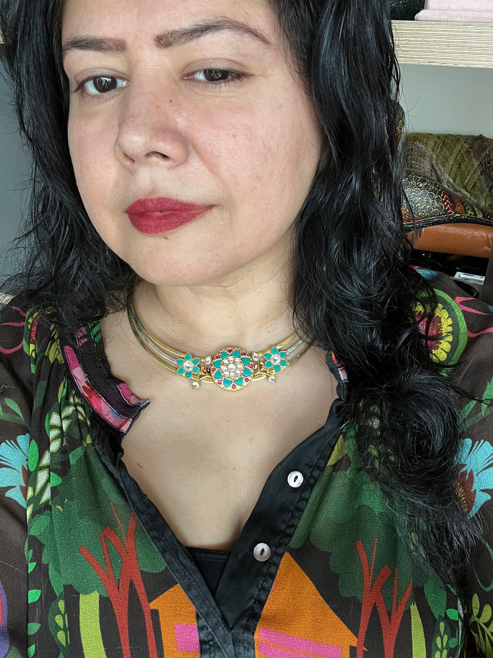 Silver Statement Hasli Necklace Set: Shine at Every Event