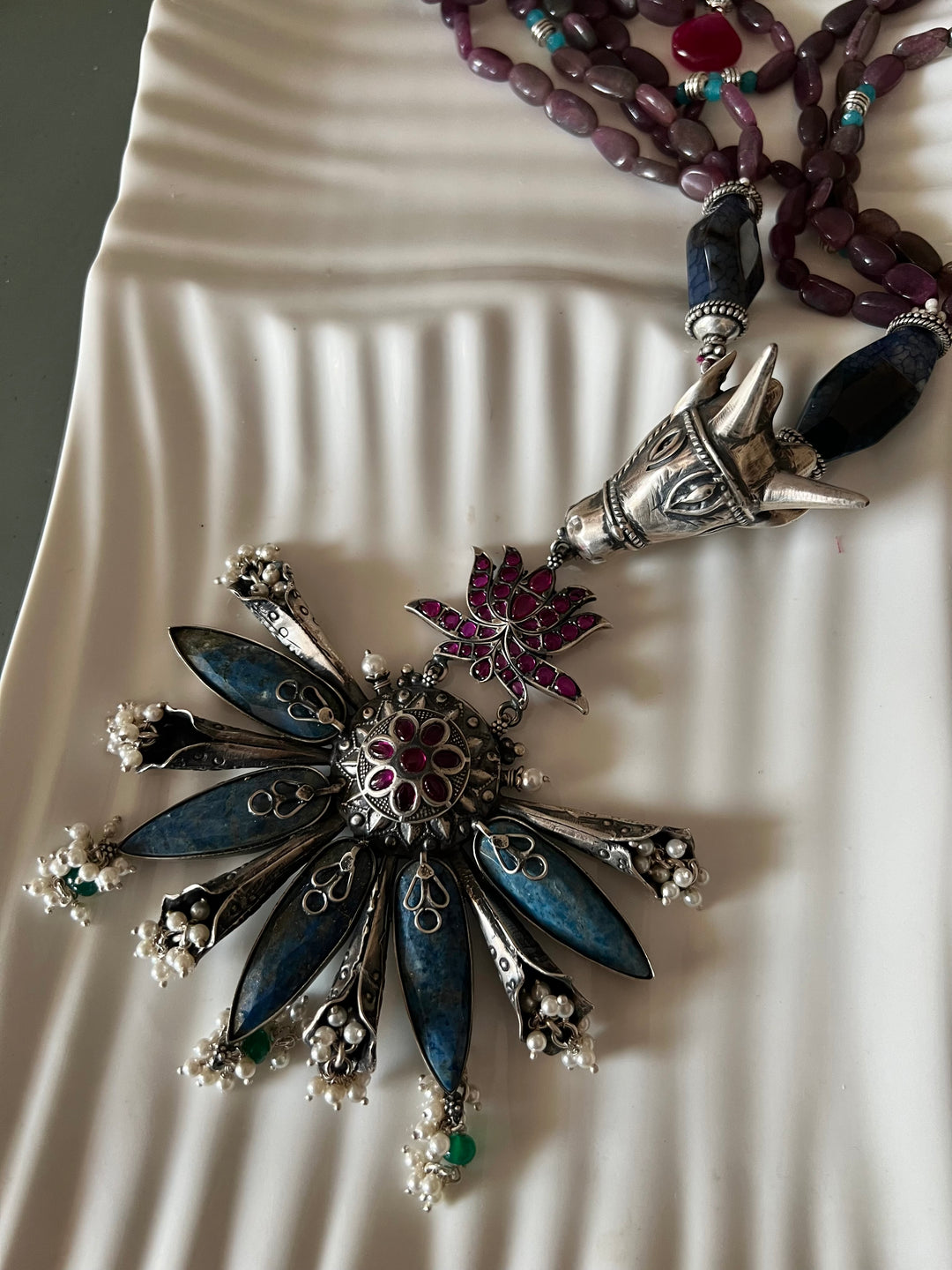 Exquisite Silver Handcrafted Fusion Pendant Necklace - Elevate Your Elegance