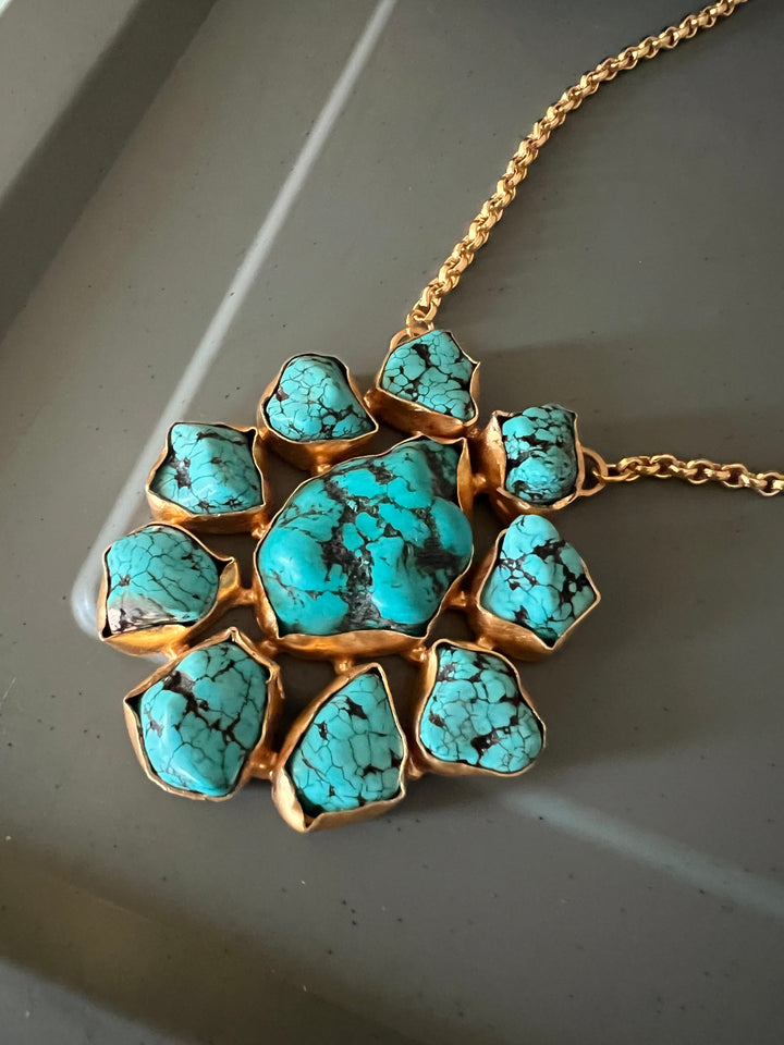 Exquisite Pendant Necklace - Elevate Your Elegance