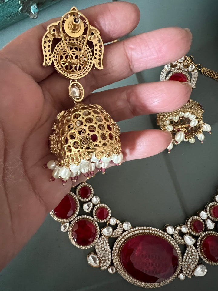 Elegant Necklace Set - Unmatched Quality and Style