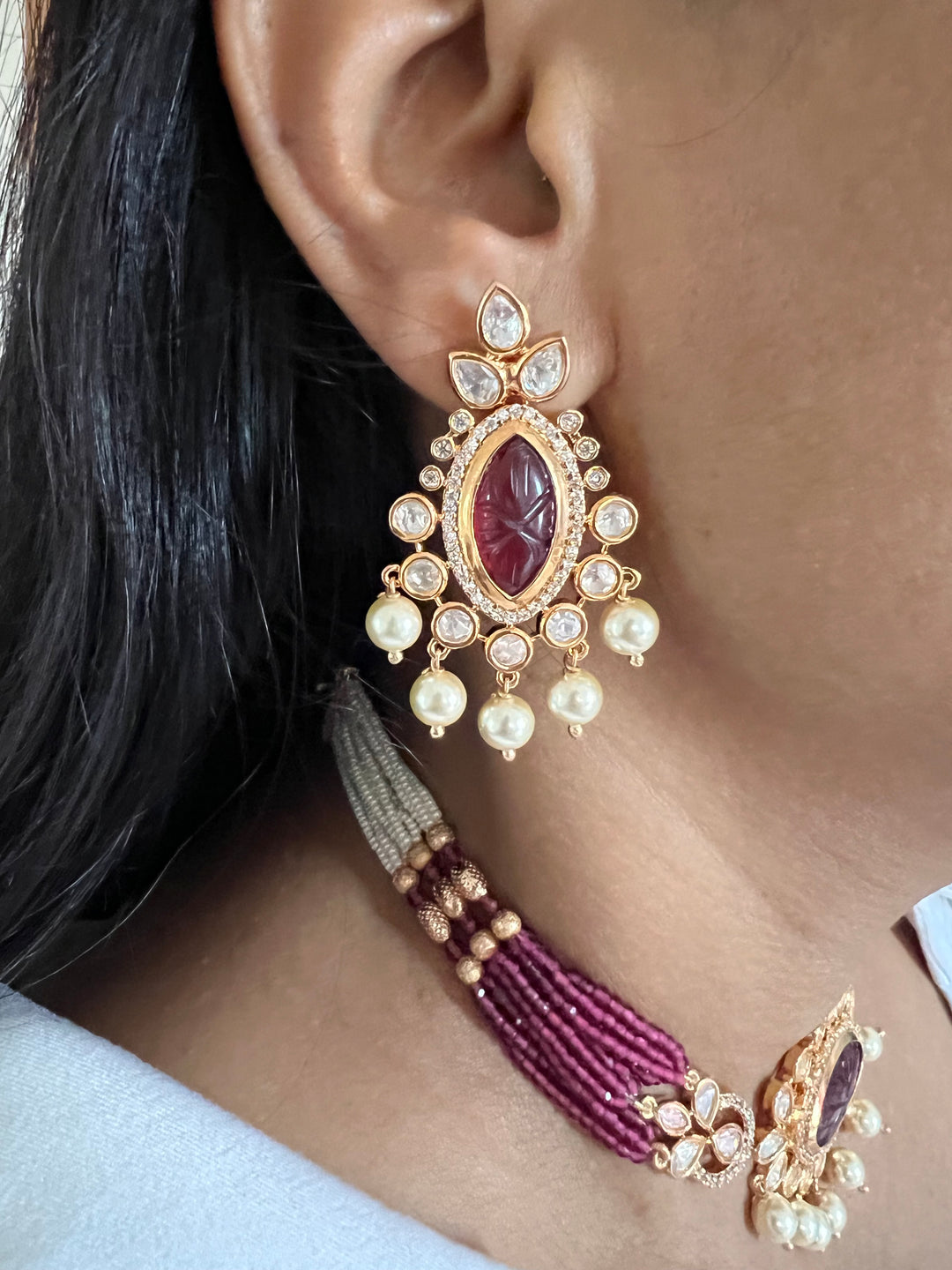 Red Kundan Choker with Earrings - Vintage Elegance