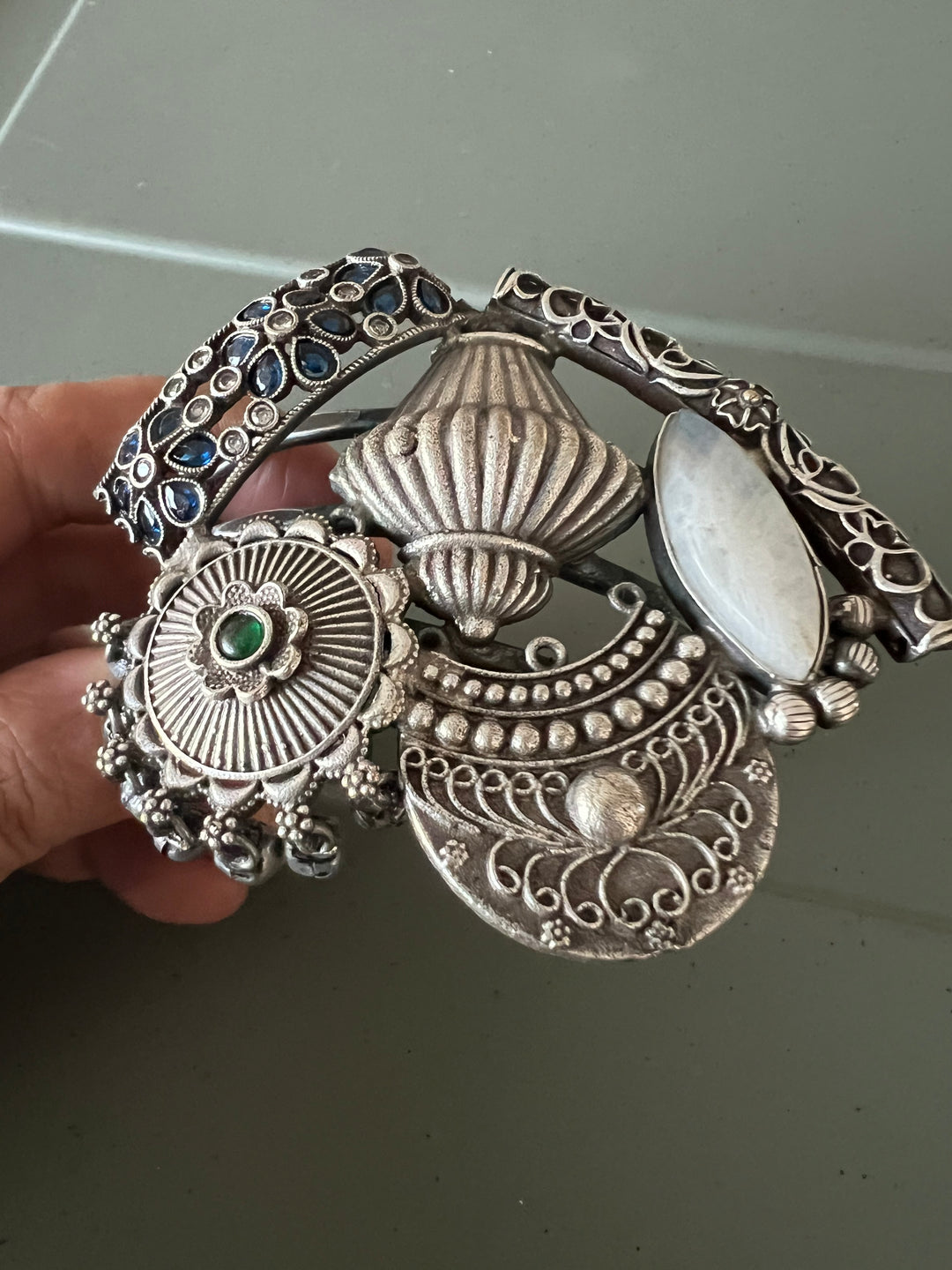 Elegant Fusion Handcuff - Premium Brass & Stone Craftsmanship