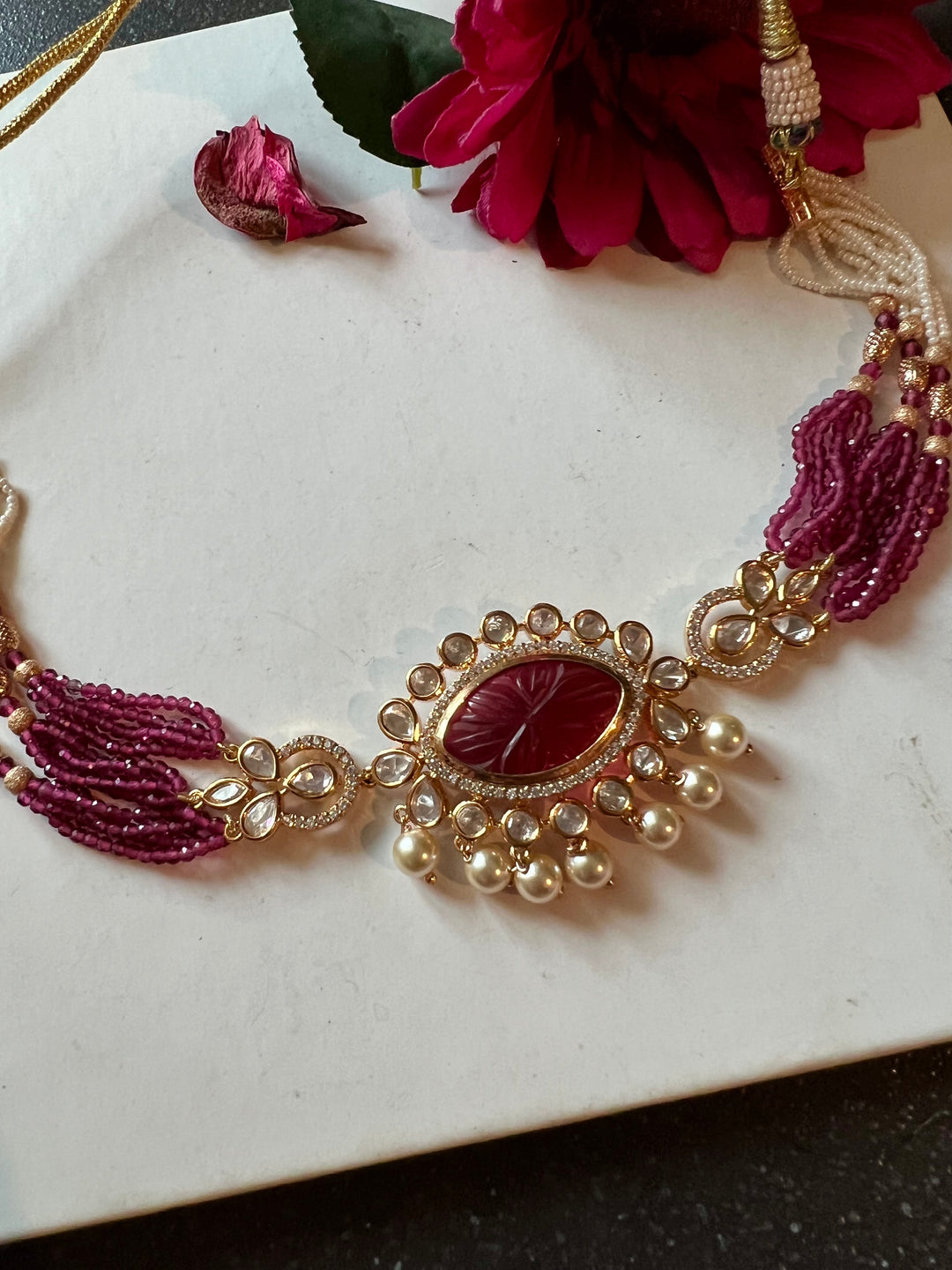 Red Kundan Choker with Earrings - Vintage Elegance