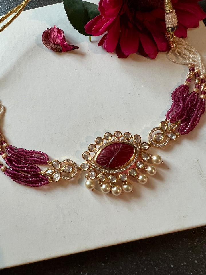 Red Kundan Choker with Earrings - Vintage Elegance