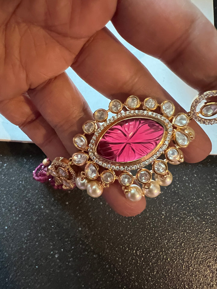 Red Kundan Choker with Earrings - Vintage Elegance