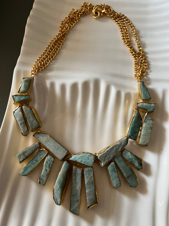 Statement Natural Stones Handmade Necklace - Elevate Your Elegance