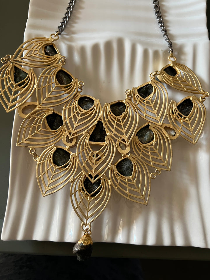 Statement Natural Raw Gemstones Handmade Necklace - Elevate Your Elegance