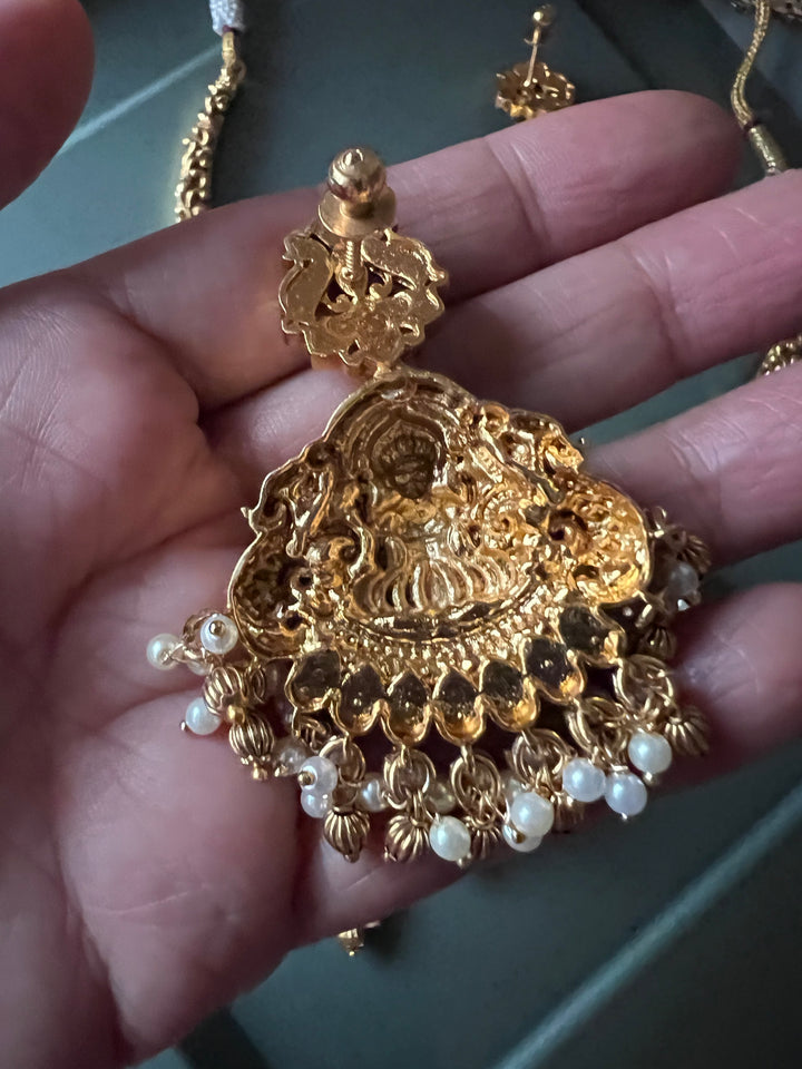 Premium Handcrafted Jadau Temple Jewelry Necklace Set