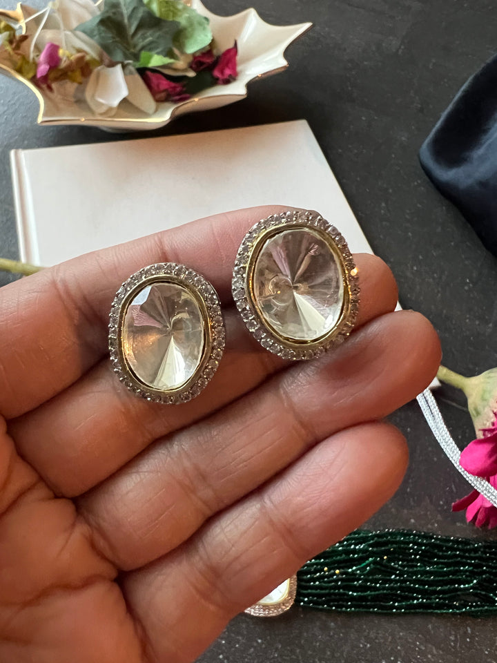 Minimalist Victorian Kundan Choker with Studs