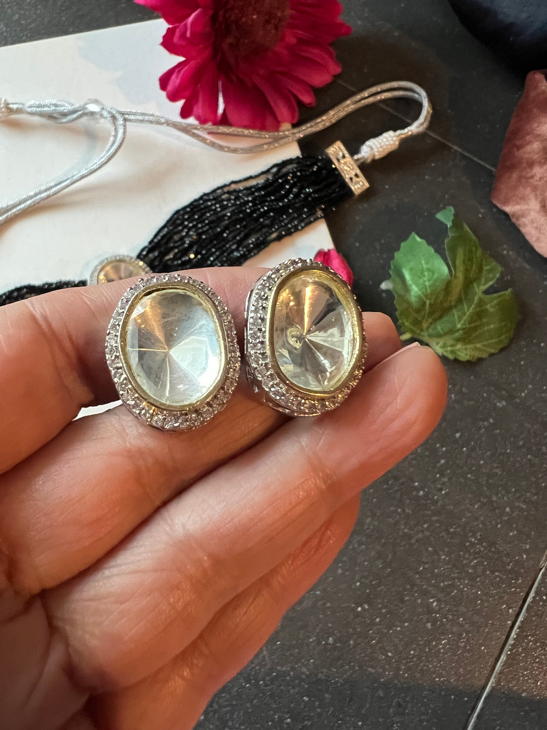 Minimalist Victorian Kundan Choker with Studs