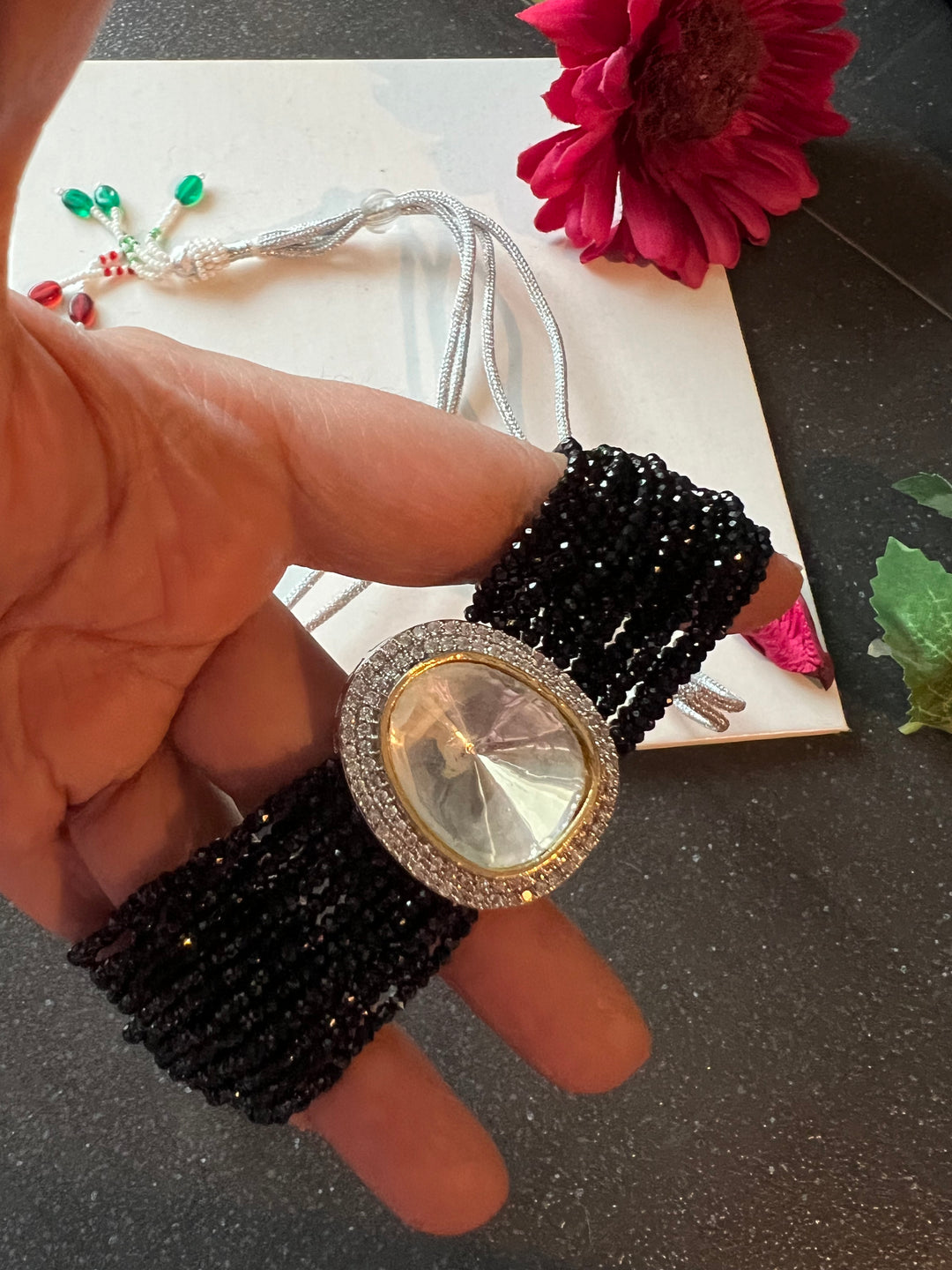 Minimalist Victorian Kundan Choker with Studs