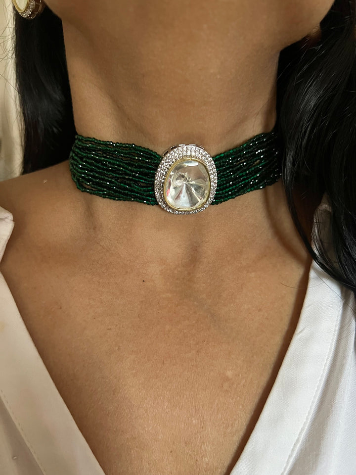 Minimalist Victorian Kundan Choker with Studs