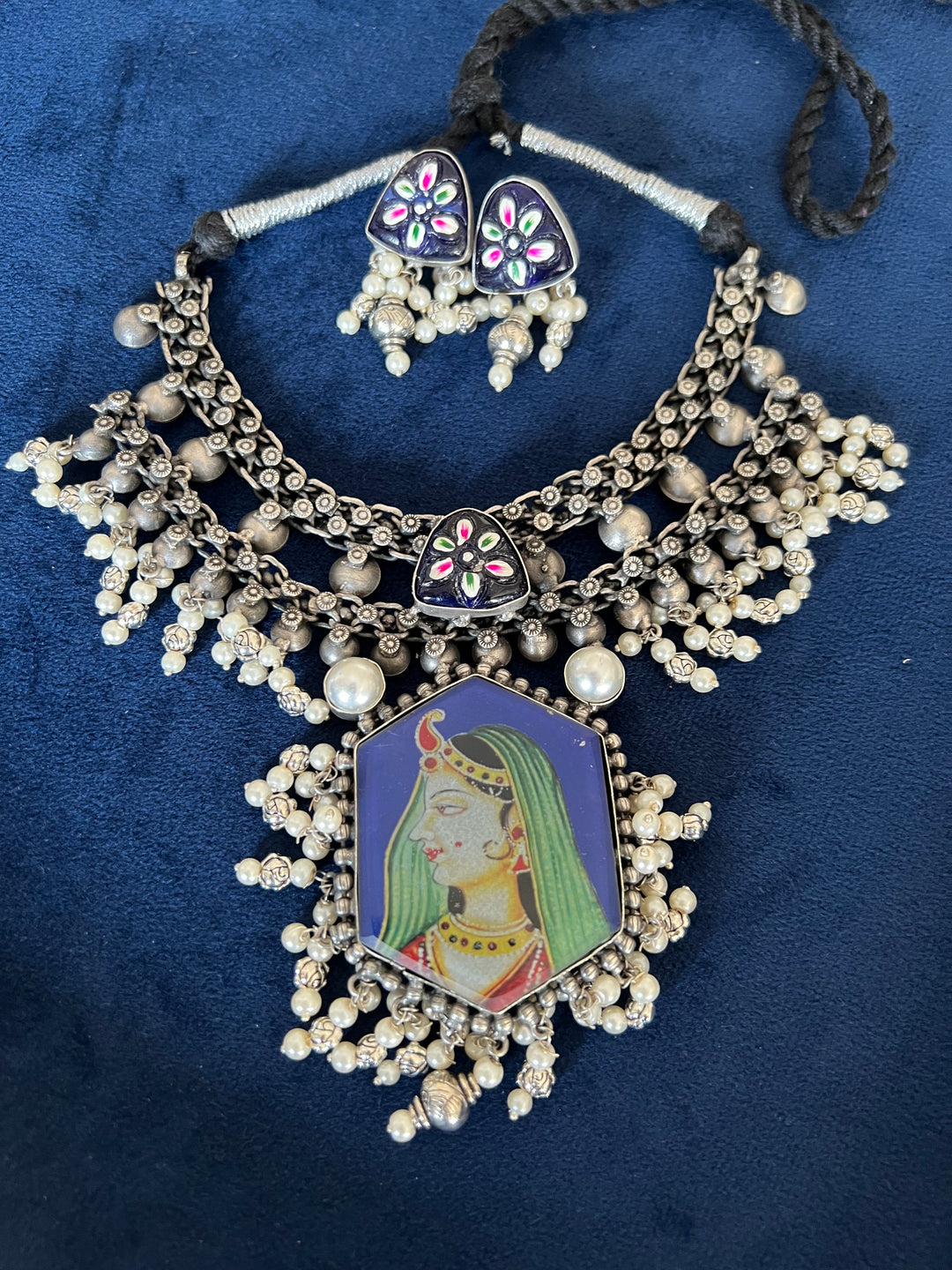 Elegant Necklace Set - Unmatched Quality and Style