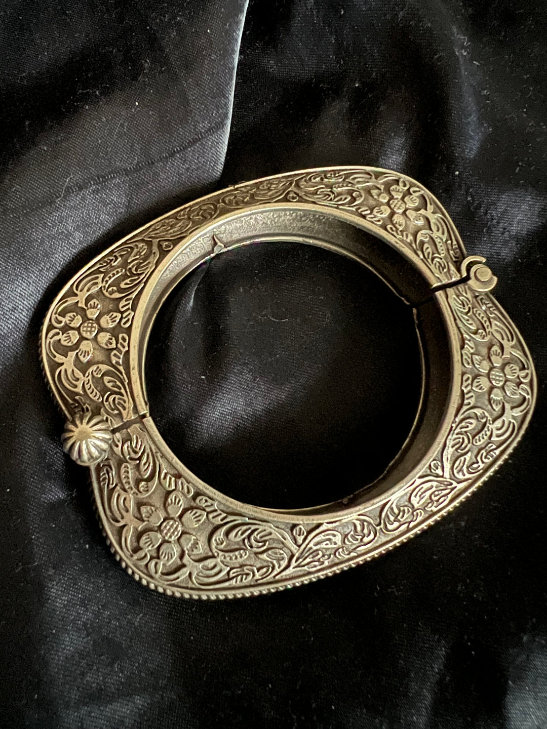 Elegant Brass Kada - Premium Quality Silver Replica