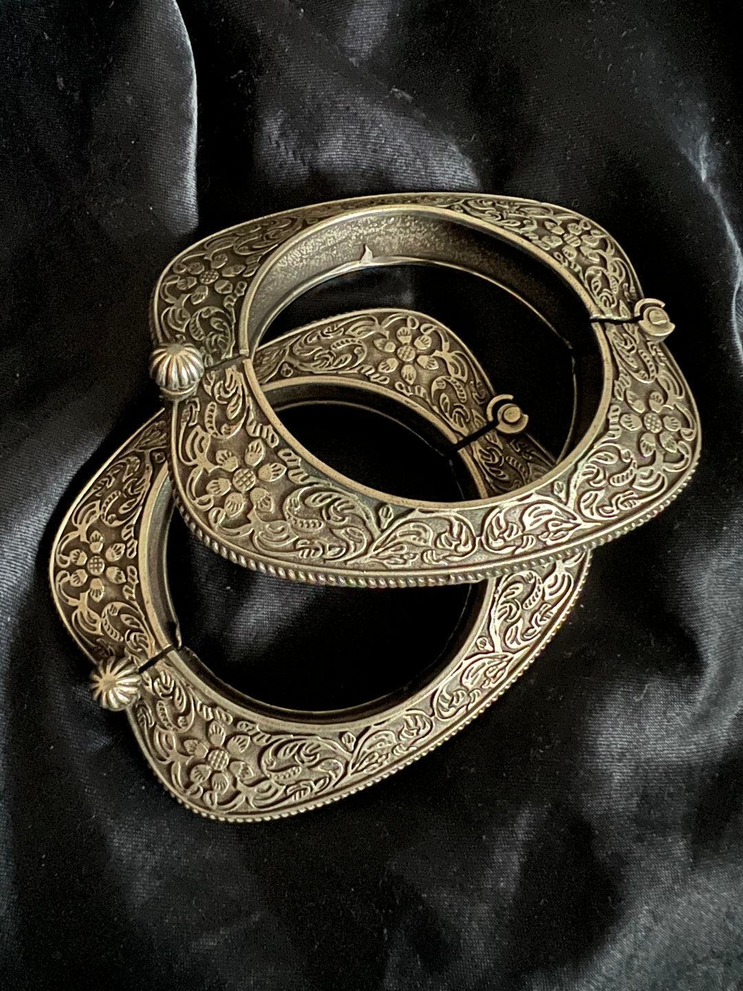 Elegant Brass Kada - Premium Quality Silver Replica