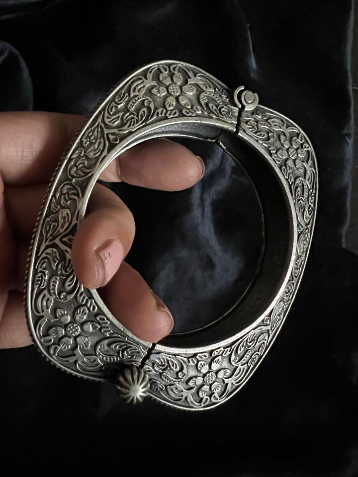 Elegant Brass Kada - Premium Quality Silver Replica