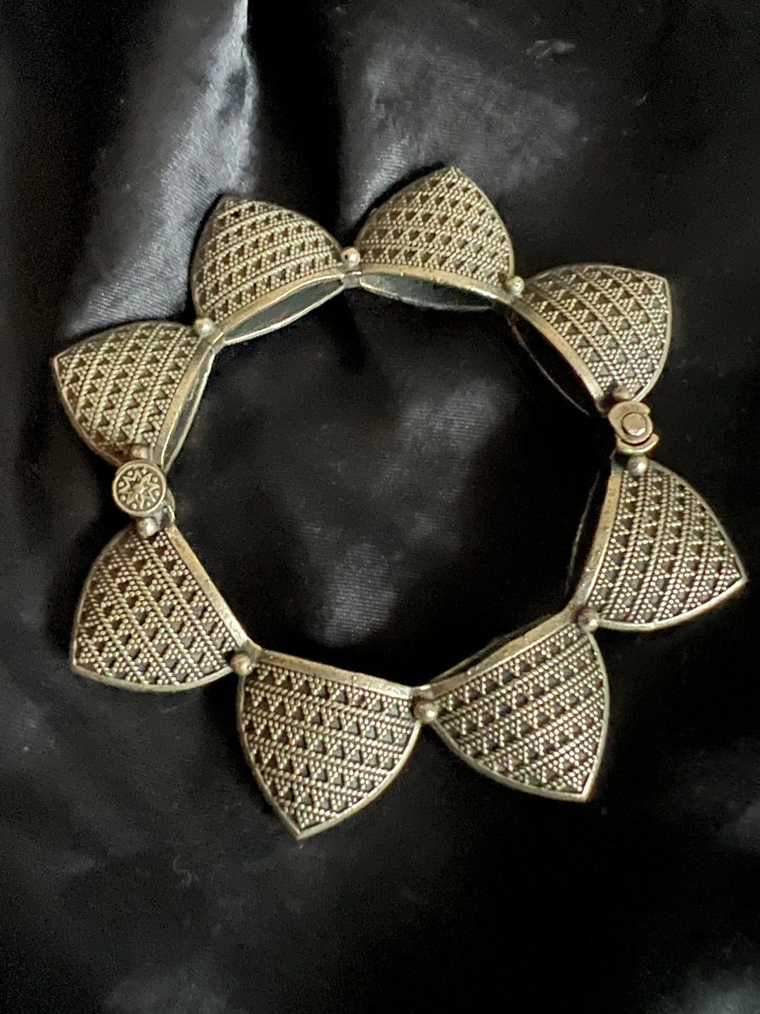 Flower Brass Kada - Premium Quality Silver Replica