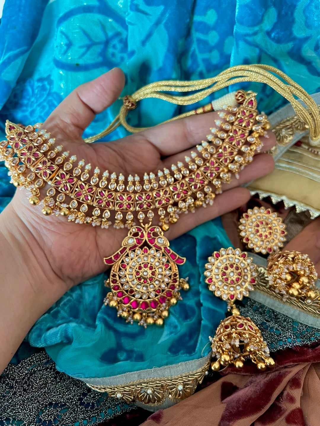 Elegant Necklace Set - Unmatched Quality and Style (Premium Quality)