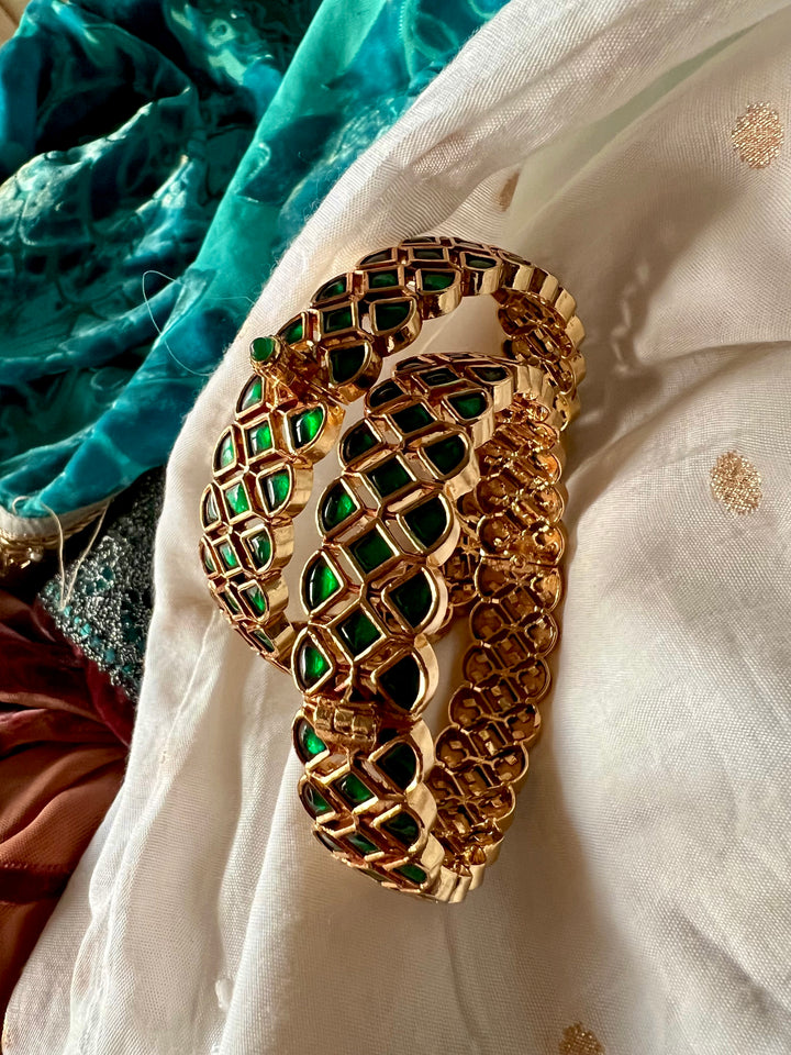 Classic Kundan Bangles - Set of 2