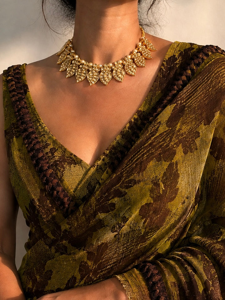 Handcrafted Pachi Kundan Collar Necklace Set with Matching Studs