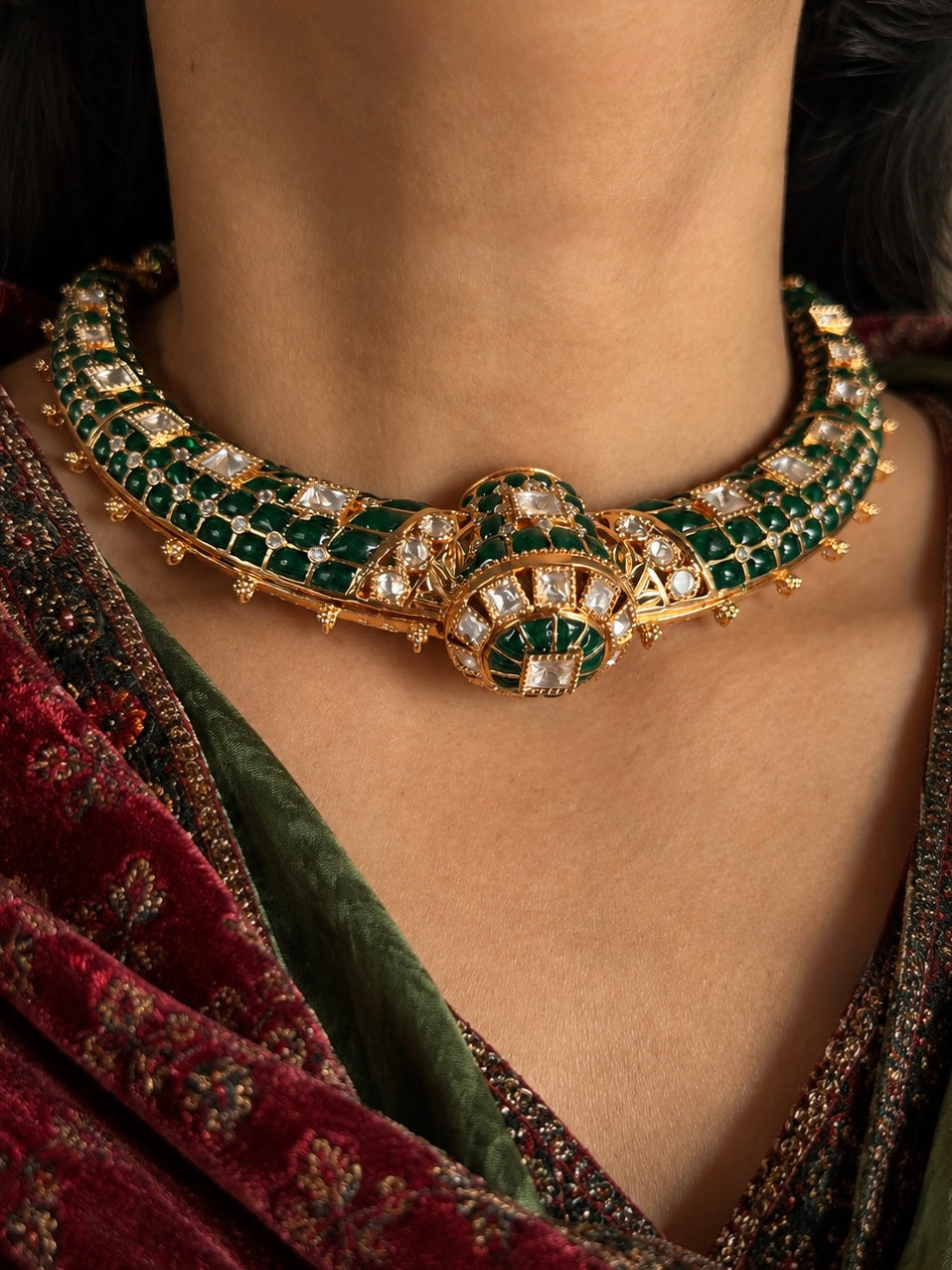Antique Gold Plated Emerald Green Kundan Hasli Necklace Set