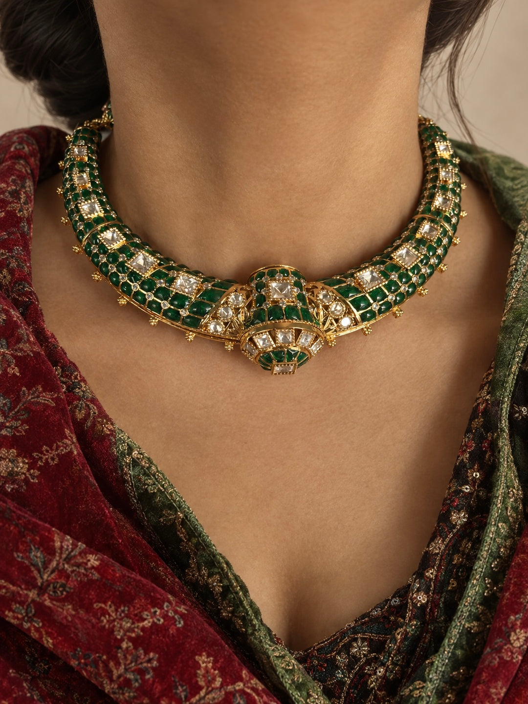 Antique Gold Plated Emerald Green Kundan Hasli Necklace Set