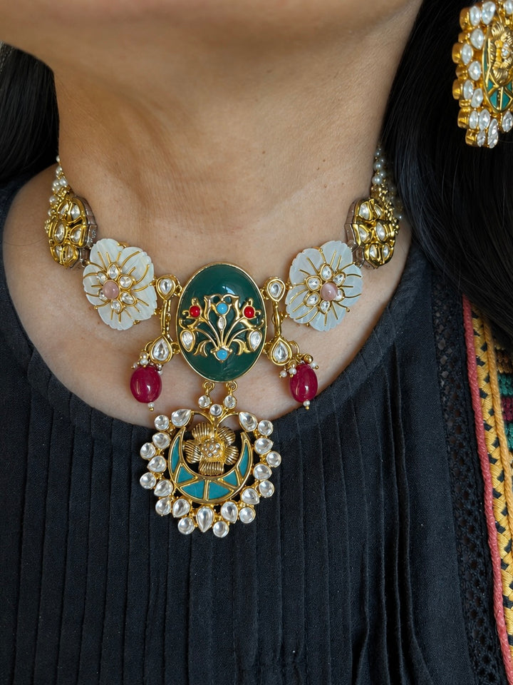 Noor-e-Gul Kundan Meenakari Choker Necklace Set, Carved Shell Flower & Pearl Strand Chanderbaali Set
