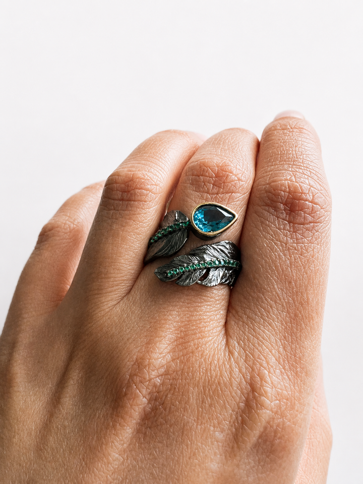 Vintage Pure 925 Silver Blue Topaz Ring
